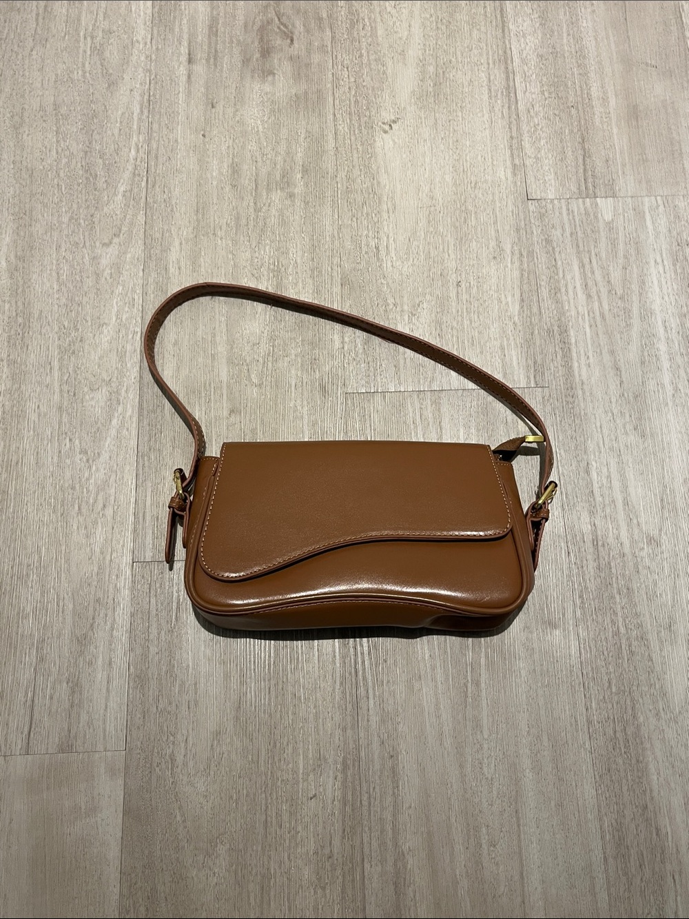 Brown shoulder bag